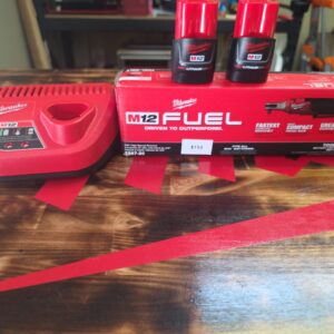 Kit with 2 batteries and charger